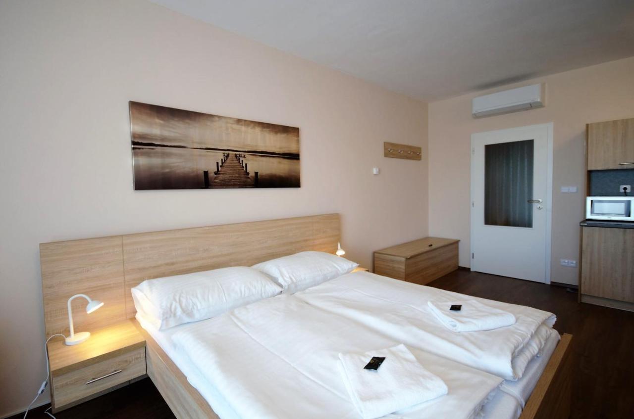Apartmány Viva Třeboň Trebon Exterior foto